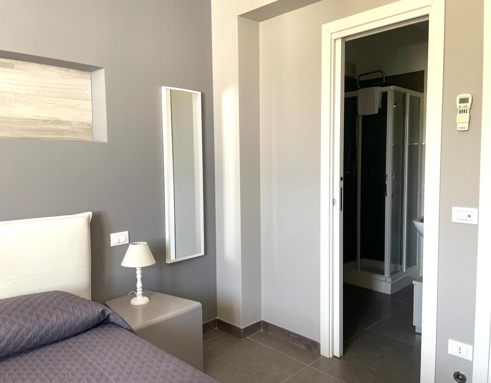 Cala Azzurra Macari Bed And Breakfast And Holidays House 外观 照片