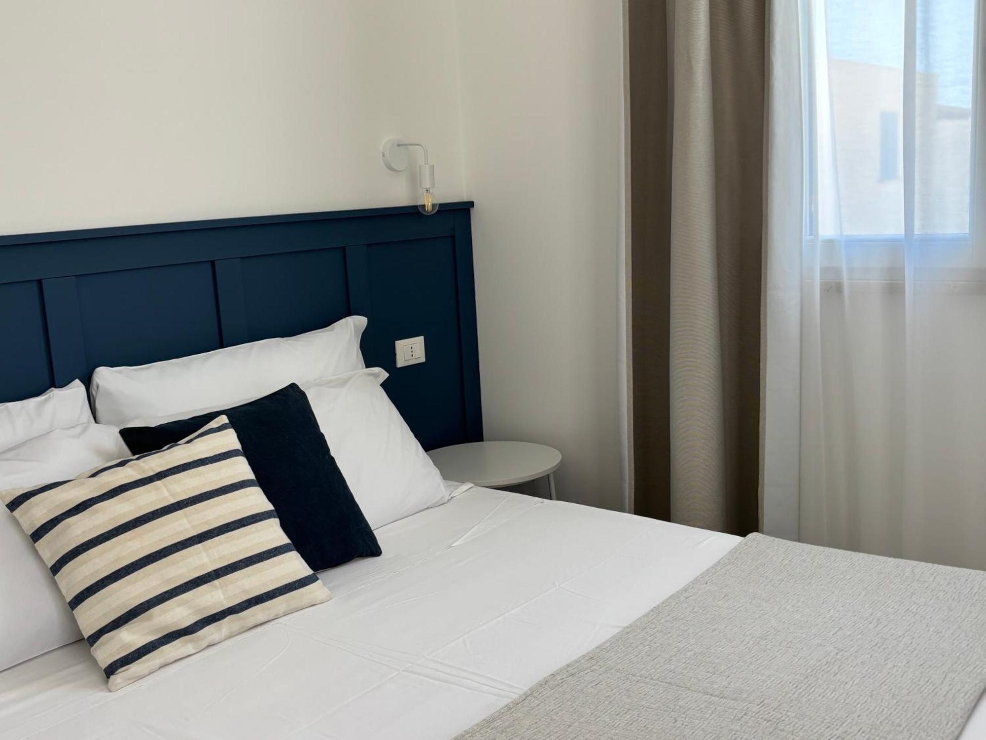 Cala Azzurra Macari Bed And Breakfast And Holidays House 客房 照片